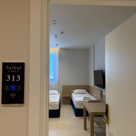 Reival Marina *