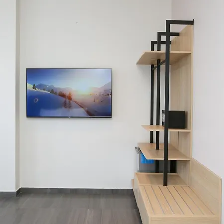 Отель Reival Marina Влёра