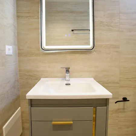 酒店 Reival Marina *