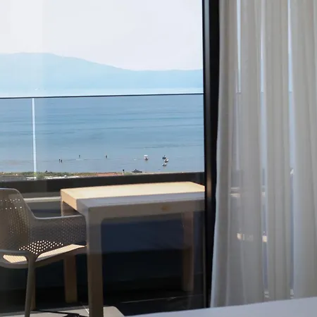 Reival Marina * Vlorë