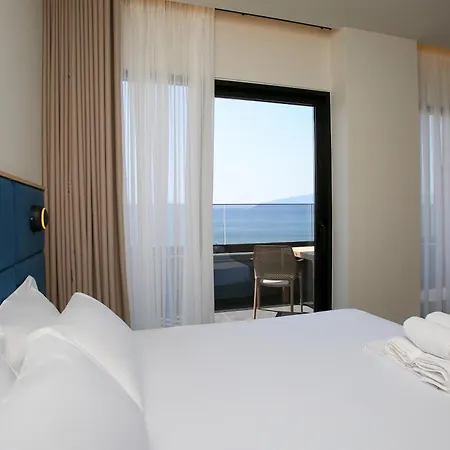 Reival Marina *